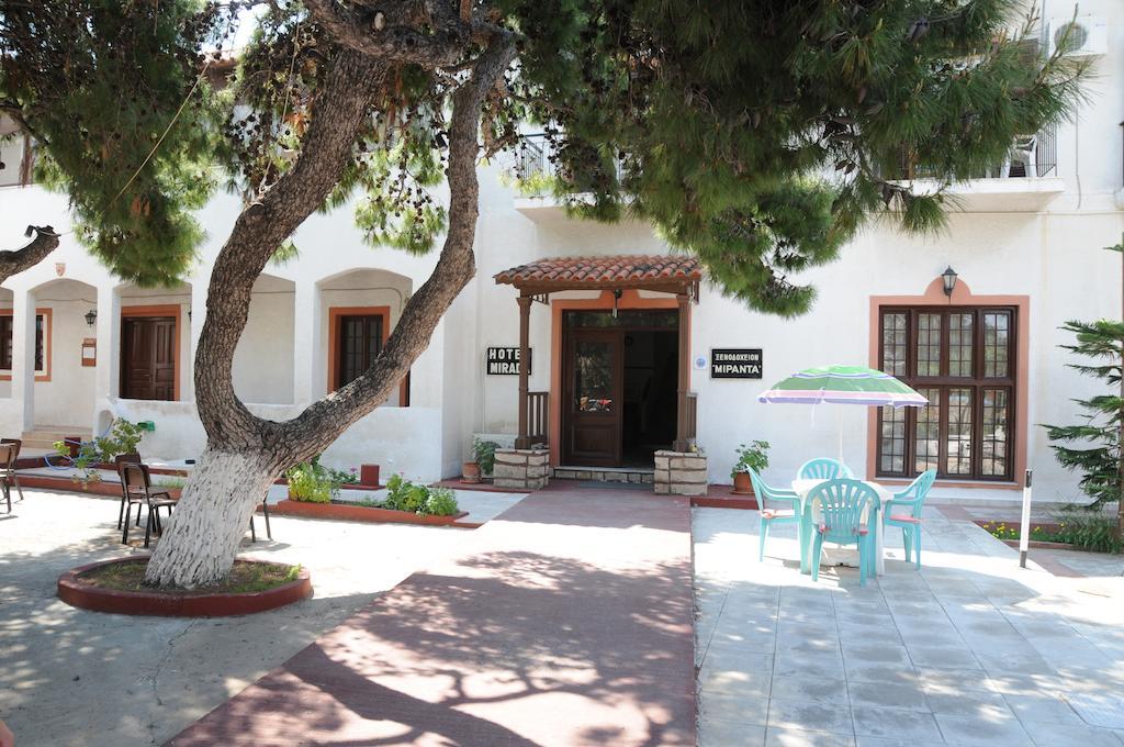 Miranta Hotel - Apartments & Studios Aegina Экстерьер фото