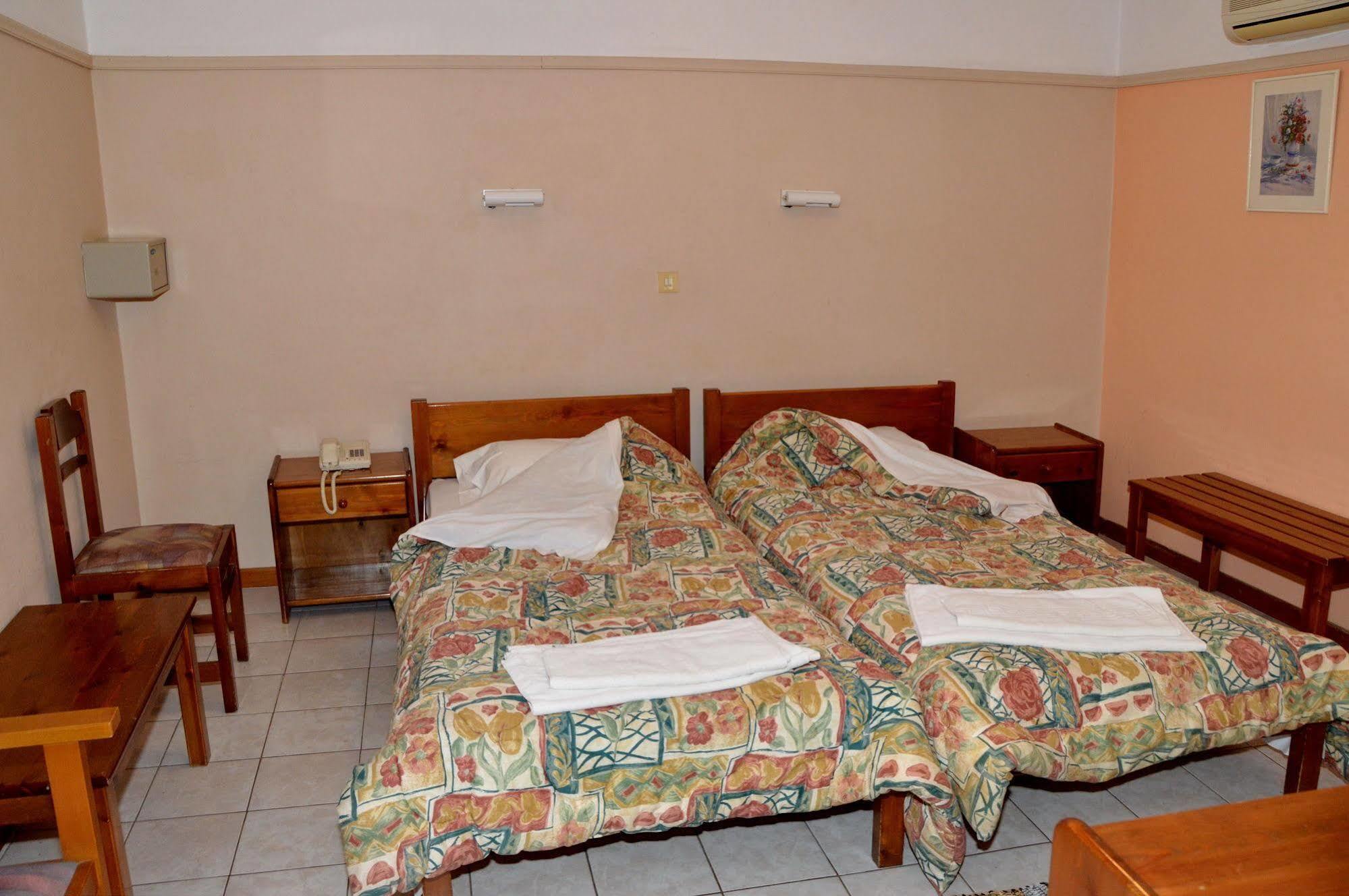 Miranta Hotel - Apartments & Studios Aegina Экстерьер фото